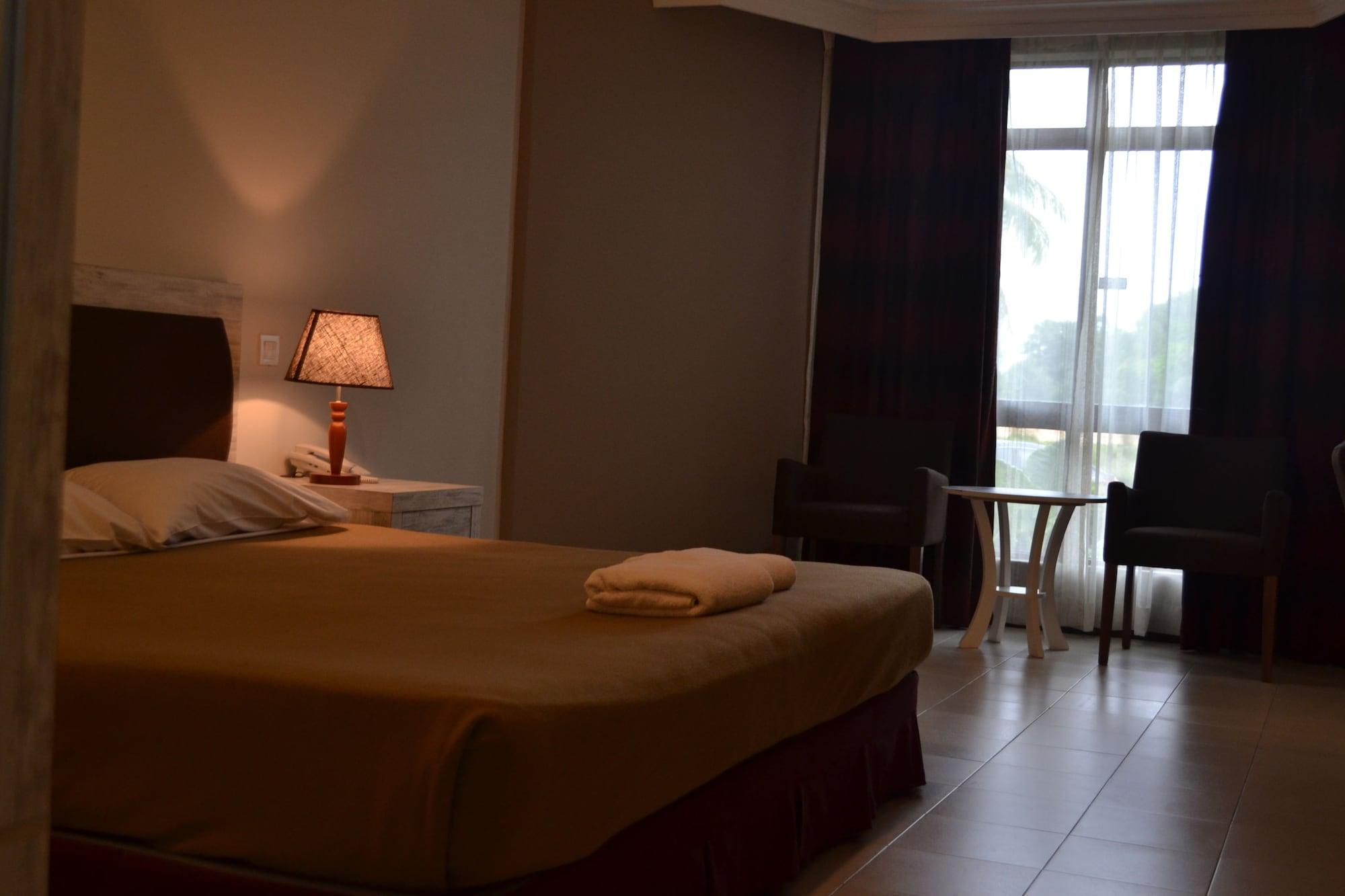 De Rhu Beach Resort Куантан Екстериор снимка