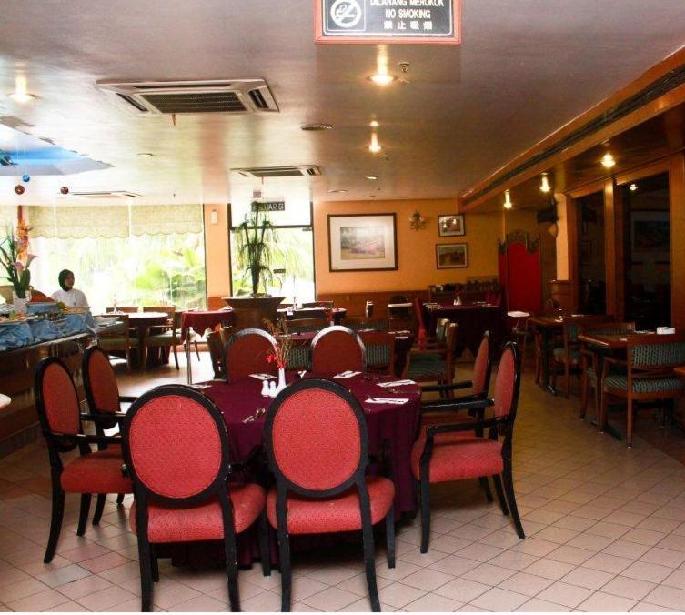 De Rhu Beach Resort Куантан Екстериор снимка